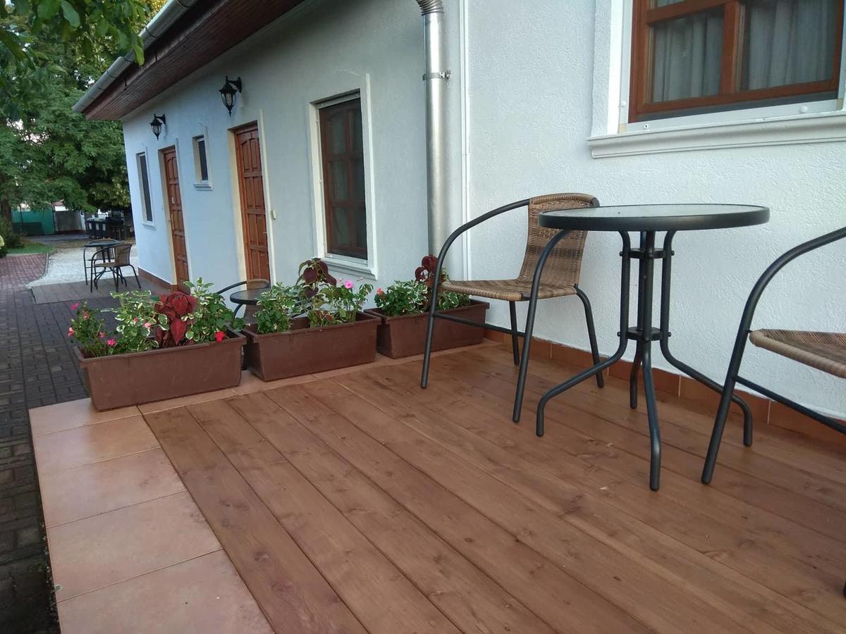 Nádas Panzió Tiszafüred Exterior foto